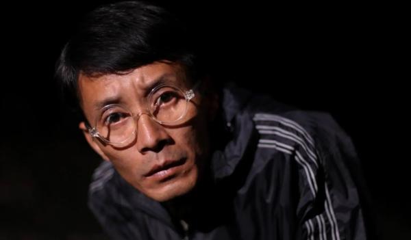 18歲參軍，當過汽修工，28歲考中戲，離婚後娶女神江珊，他憑啥？