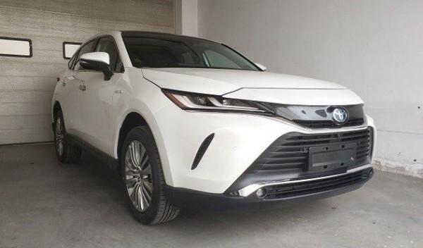 定位介於RAV4榮放和皇冠陸放之間 一汽豐田Harrier定名“凌放”