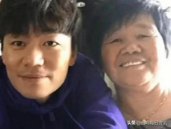 有種基因叫“孩像媽”黃子韜和王祖藍不算啥，看完張傑媽媽我服了