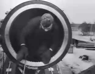 人類歷史上研製的三款超級大炮，最大射程四千千米，可以發射衛星