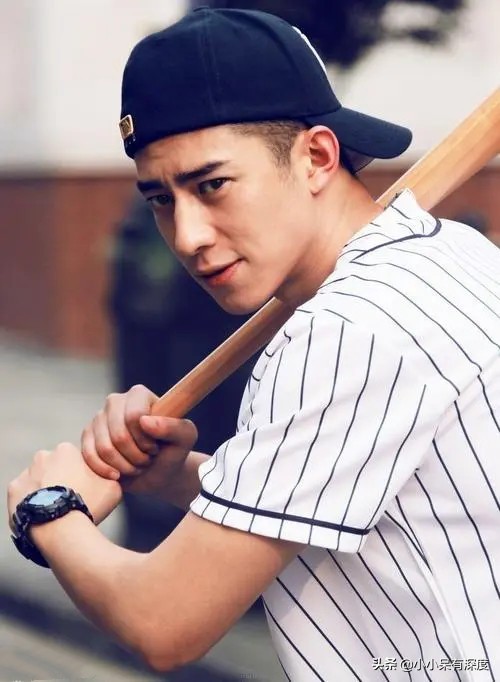 《親愛的孩子們》的男主魯諾，長得挺帥的！他是一名中德混血兒？