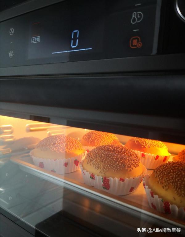 秋冬多吃藕,不煎不炸不煮,做成漢堡,和某巨無霸有一拼,完美 秋冬多吃藕,不煎不炸不煮,做成漢堡,和某巨無霸有一拼,完美