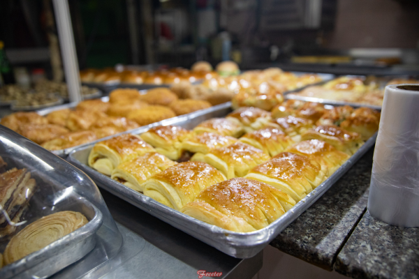 阿Vo阿Die的秘密基地-“地下室老爸茶”，隨便點，都便宜