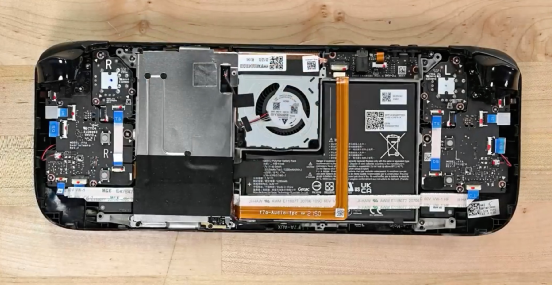 AMD定製晶片，即將發售Steam Deck掌機拆解看主機板