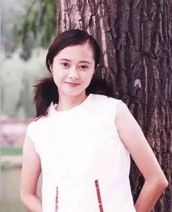 何美細的勵志人生:16歲獲體操冠軍,兒時差點被父親送人 何美細的勵志人生:16歲獲體操冠軍,兒時差點被父親送人