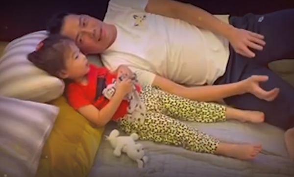 3歲女兒出鏡漂亮,半年沒見不理爸爸謝天華,陳小春:他很想孩子 3歲女兒出鏡漂亮,半年沒見不理爸爸謝天華,陳小春:他很想孩子