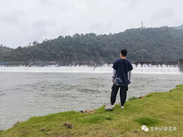 快樂遊釣遇見野猴,一路上意外多多,驚喜不斷 快樂遊釣遇見野猴,一路上意外多多,驚喜不斷