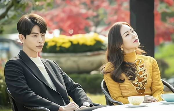 閨蜜借8千沒還，她結婚我沒隨禮，我結婚開啟她的紅包，友情結束