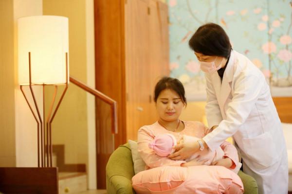 餵奶的媽媽會越來越瘦，不用節食、不用運動，哺乳期輕鬆瘦身