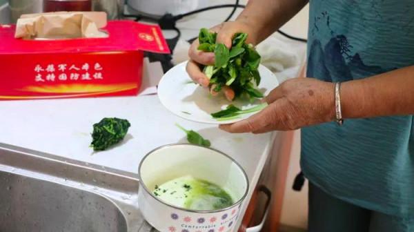 一口下去清甜沁心,走進五顏六色的月餅世界吧 一口下去清甜沁心,走進五顏六色的月餅世界吧