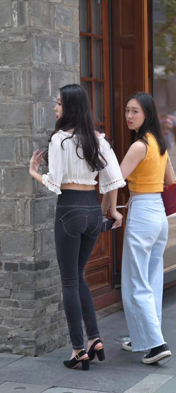 時尚牛仔褲穿搭推薦