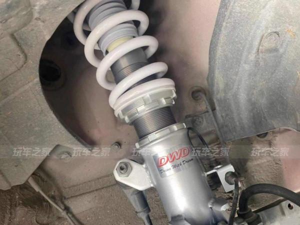 小年輕提吉利繽越兩年總結 改裝輪轂避震顏值高漲 小年輕提吉利繽越兩年總結 改裝輪轂避震顏值高漲