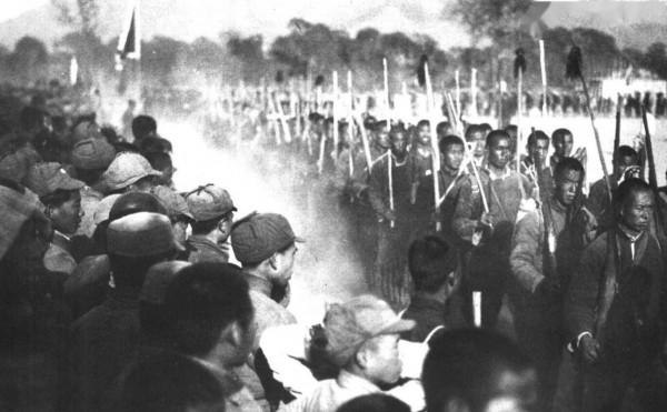 1950年解放軍一師級幹部遇害,主席震怒,出兵150萬人解決此事 1950年解放軍一師級幹部遇害,主席震怒,出兵150萬人解決此事