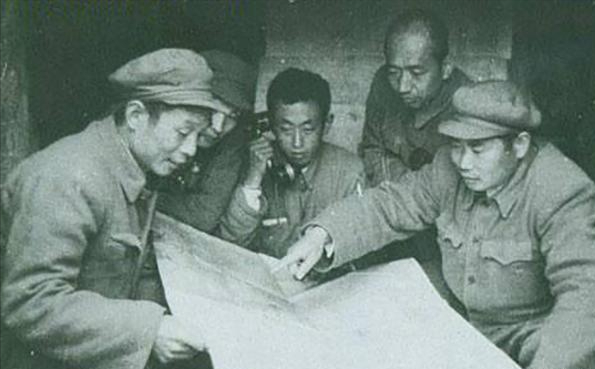 湖北一老人說自己曾是紅軍團長，沒人相信，司令親自為他證明身份