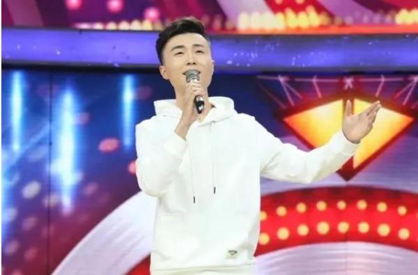 央視主持張蕾：被楊帆暗戀多年，有緣無分，嫁普通生意人生一子