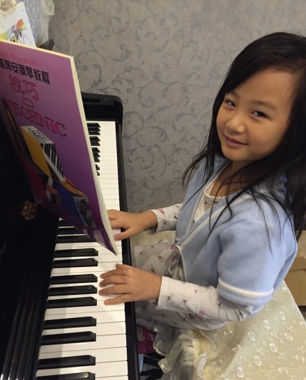 定居內陸的港臺明星，各有各的企圖，有人慘遭封殺，有人星途坦蕩