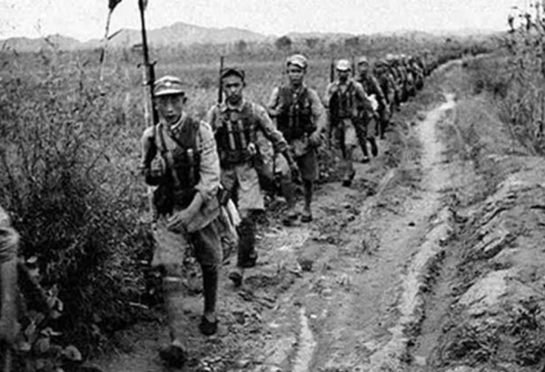 新四軍產的香菸“飛馬”有多受歡迎？敵佔區排長隊，能用煙換情報