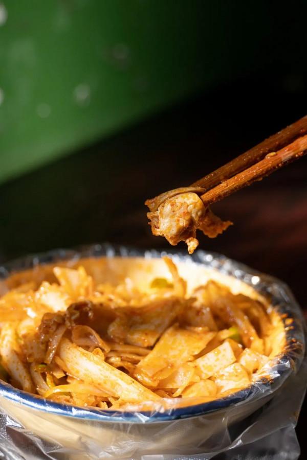 兩天一夜吃遍子長!這些令人慾罷不能的神店,帶10個胃才能走完 兩天一夜吃遍子長!這些令人慾罷不能的神店,帶10個胃才能走完