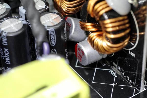 內建全日系電容,美商艾湃電競650W金牌全模電源AJ-650M拆解 內建全日系電容,美商艾湃電競650W金牌全模電源AJ-650M拆解