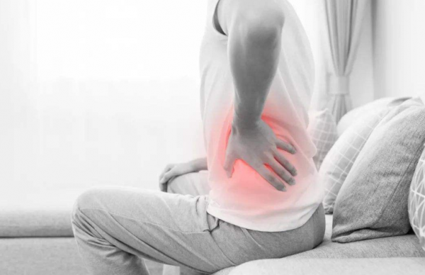 趙赫因癌去世：中老年出現7個症狀警惕骨癌，及時就醫