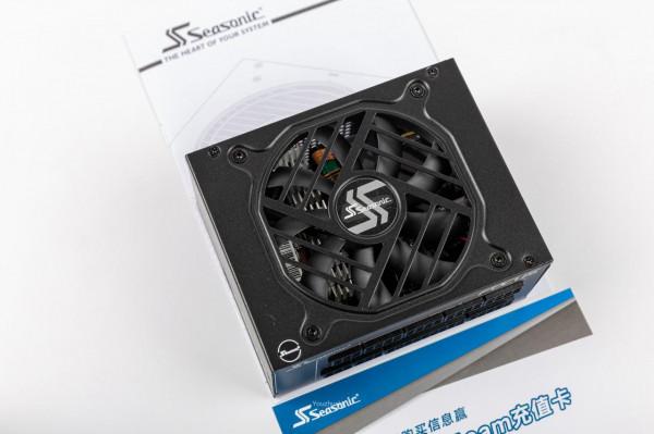 裝臺可以拎著走的ITX&mdash;&mdash;超頻三 蜂鳥1 i100C PRO 白色裝機分享