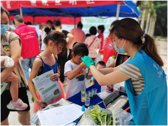 守護師生“舌尖上的安全”！吉華街道啟動“食品安全宣傳週”活動