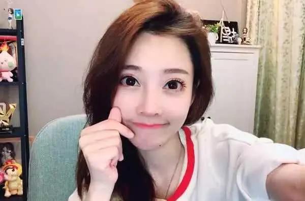 “網紅”馮提莫和真正的明星到底差在哪？有些事情她也很無奈