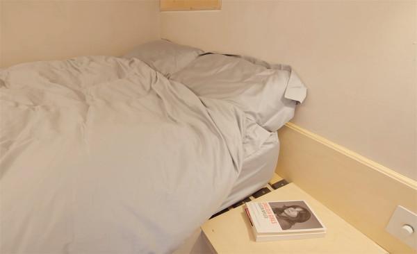 他翻新29㎡蝸居：拆掉隔斷做全開放空間，利用3米4層高做夾層臥室