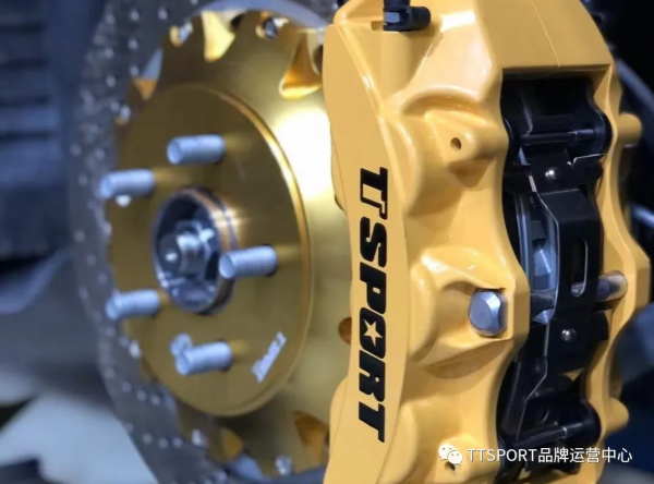 特斯拉Model Y升級TTSPORT前六後四雙卡鉗套裝