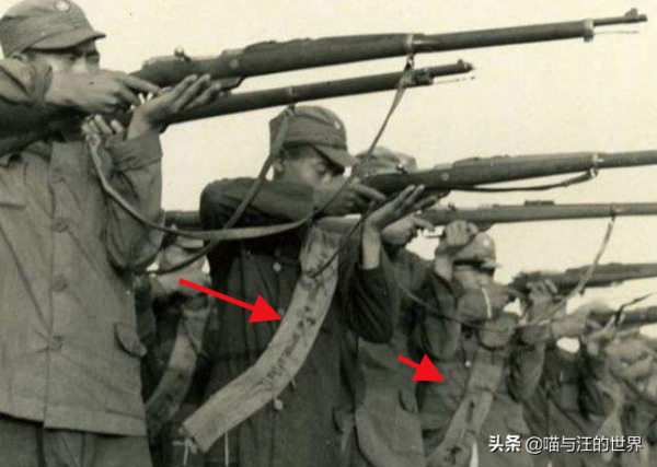 抗日時，八路軍子彈袋究竟長什麼樣？原來電視劇都是騙人的