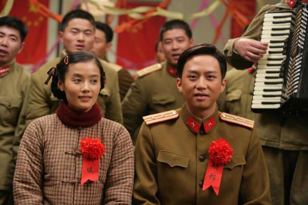 張藝謀為什麼總是比馮小剛高階？