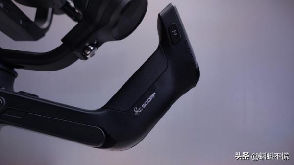 飛宇新品《蠍子》上手體驗測評,操控簡單易上手的專業相機穩定器 飛宇新品《蠍子》上手體驗測評,操控簡單易上手的專業相機穩定器