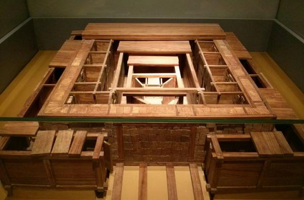 秦公大墓186人殉葬，黃腸題湊棺槨，秦國稱帝的野心早藏不住了