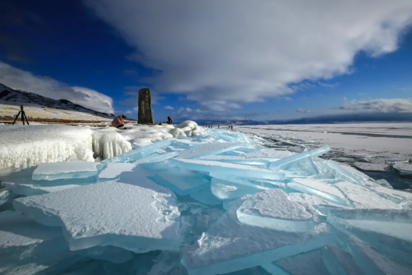 奇觀！賽里木湖驚現水霧大潮景象