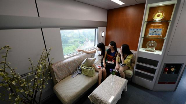 火車高階軟臥能辦事嗎?它就是移動的辦公室、臨時臥室、洗漱間 火車高階軟臥能辦事嗎?它就是移動的辦公室、臨時臥室、洗漱間