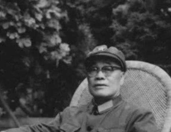 賀龍將部隊交給彭總指揮，廖漢生頂牛，建國後，彭總如何對待他？