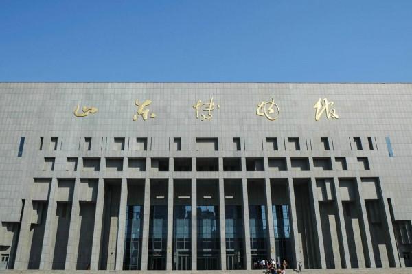 國家一級文物,山東博物館的鎮館之寶,竟然是個用來放小米的碗 國家一級文物,山東博物館的鎮館之寶,竟然是個用來放小米的碗