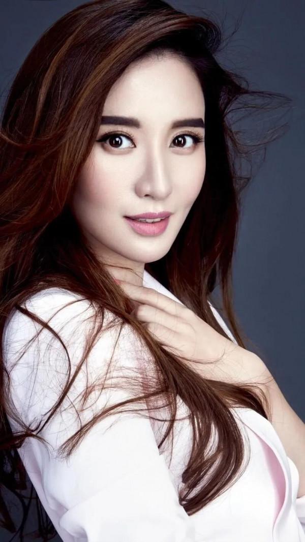 閉月羞花的張萌，是多少人心目中的最美女神