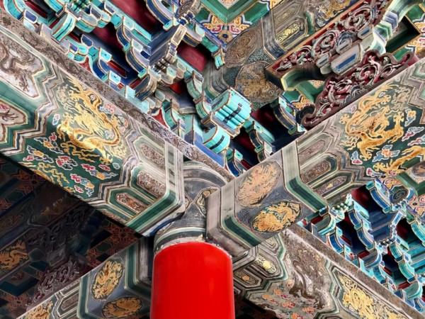 為何故宮600年不倒？撬開故宮地磚發現秘密，來看古代匠人的智慧