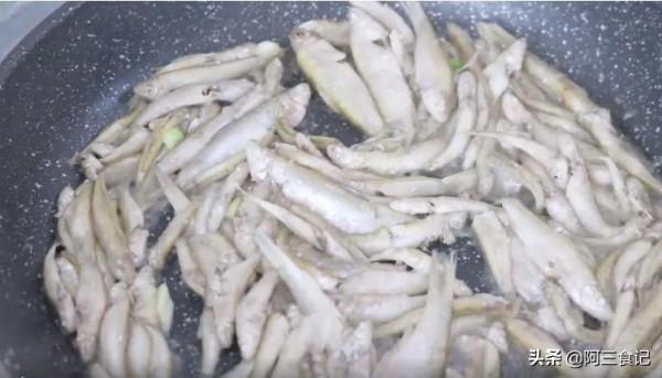 年夜飯上最亮的菜,真是太香了,出鍋全家人搶著吃,營養又解饞 年夜飯上最亮的菜,真是太香了,出鍋全家人搶著吃,營養又解饞