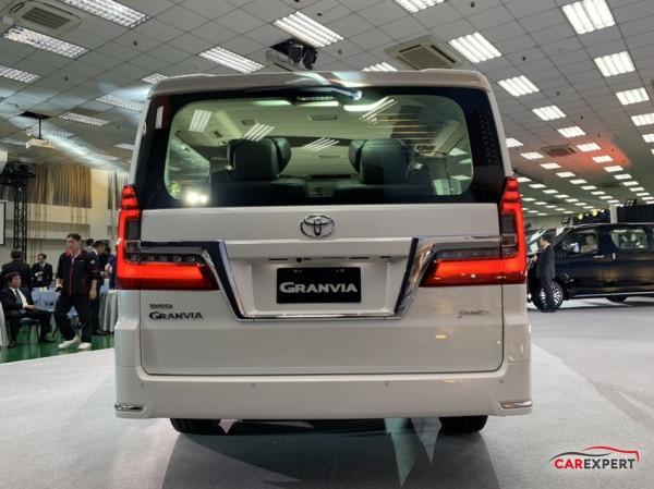 一汽豐田或國產GRANVIA，基於全新豐田海獅打造，歸入皇冠家族