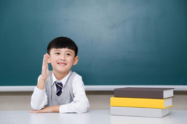 寶寶起名，生個兒子，起個兩袖清風，淡泊名利的好名字