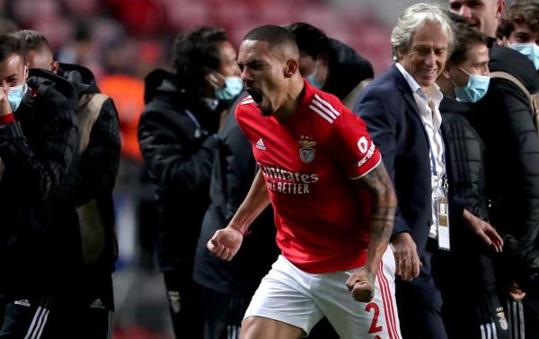 0-3慘敗，2-0狂歡！歐冠悲喜夜：又3隊出線，巴薩出局，僅剩1懸念