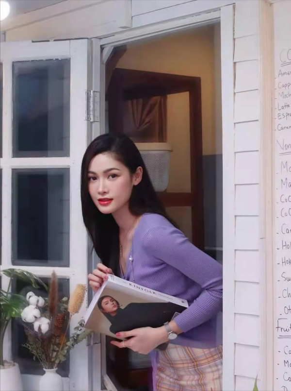 這位寮國名媛曾將東南亞溫柔的氣質帶到了中國大陸的對岸