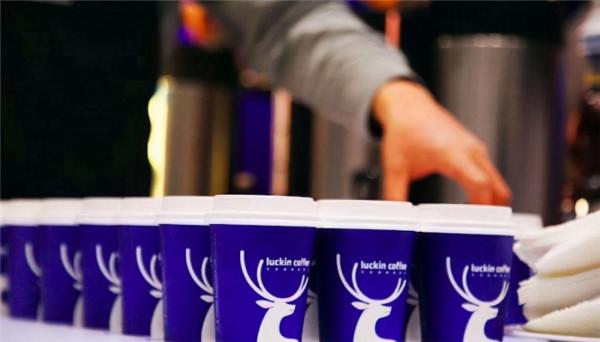 瑞幸咖啡：割美帝韭菜的“實幹家”，他才是真正的為民謀福利