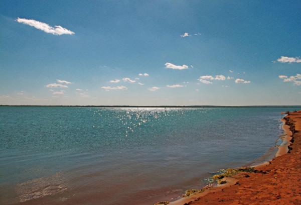 美麗的神湖紅鹼淖，大自然傑出的創作