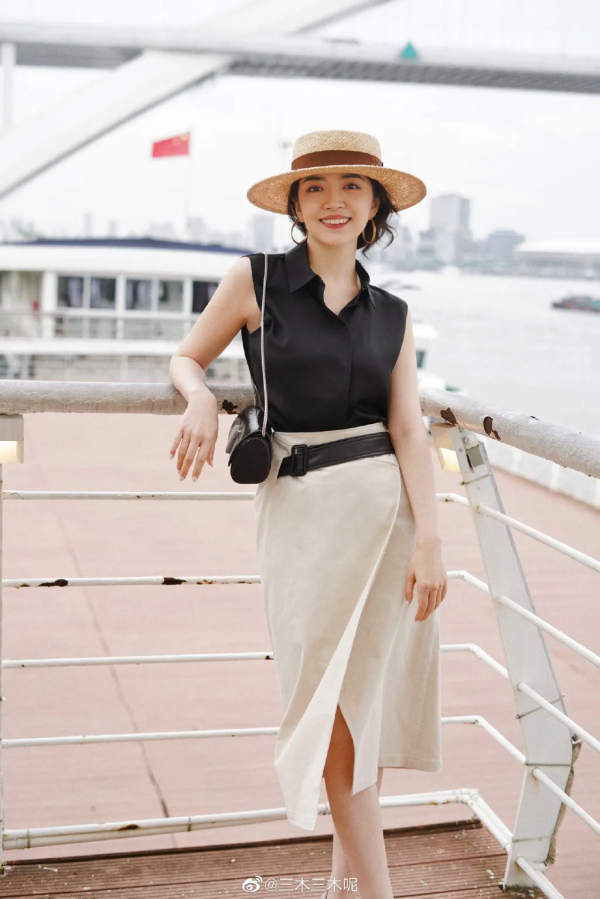 小長假VS婚禮季，這7套LOOK低調又美麗