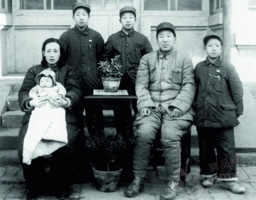 抗日勝利，山海關三千日偽軍拒絕投降，那就讓他們嚐嚐炮彈的滋味