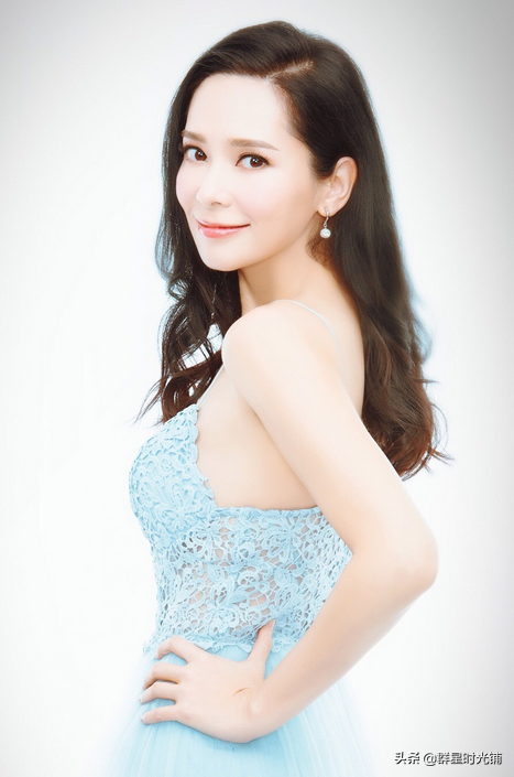 “賢妻港姐”郭羨妮：捨棄豪門下嫁河南農村，為農村公婆買房