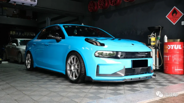 00後大學生改裝領克03+,擁有WTCR年度冠軍車同款顏色 00後大學生改裝領克03+,擁有WTCR年度冠軍車同款顏色